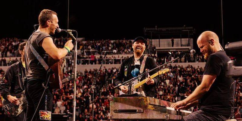 Instagram.com/coldplay